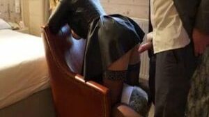 Ehefrau im heißen Leder-Outfit gefickt