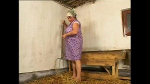 Fette Bäuerin bekommt Speckmöse und Arsch gestopft