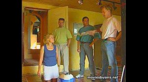 Kleiner Gangbang mit der Putzfrau